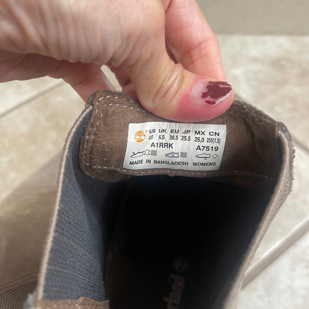 Timberland Courmayeur Valley Chelsea Boots Taupe Grey Nubuck Leather Womens 8.5 - Picture 10 of 11